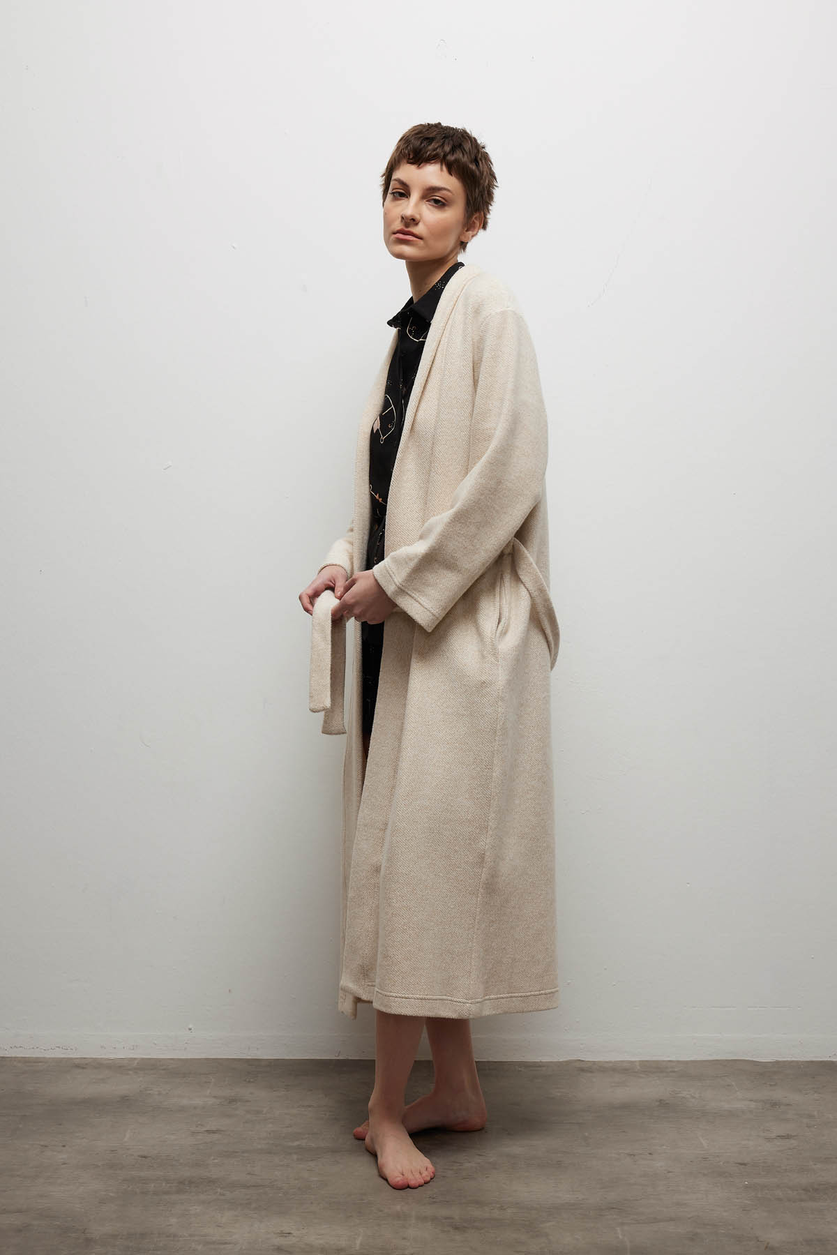 Kadın Yumuşak Dokulu Uzun Sabahlık	