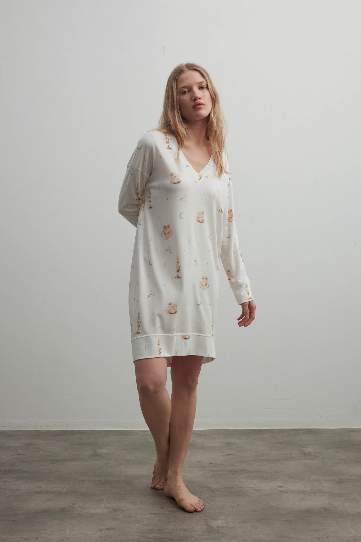 Kadın Pamuklu V Yaka Uzun Kollu Cepli Gecelik