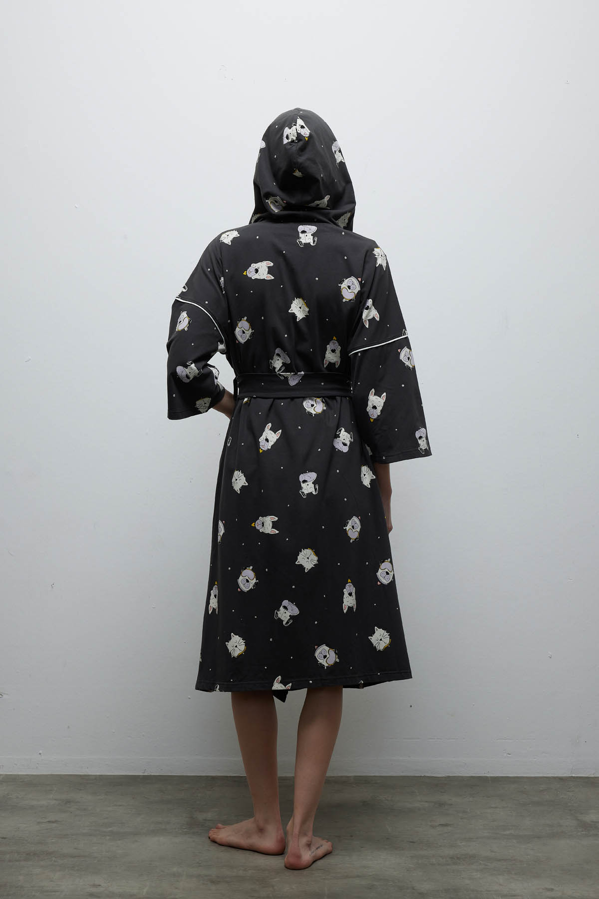 Kadın Pamuklu Cep Detaylı Kapüşonlu Sabahlık