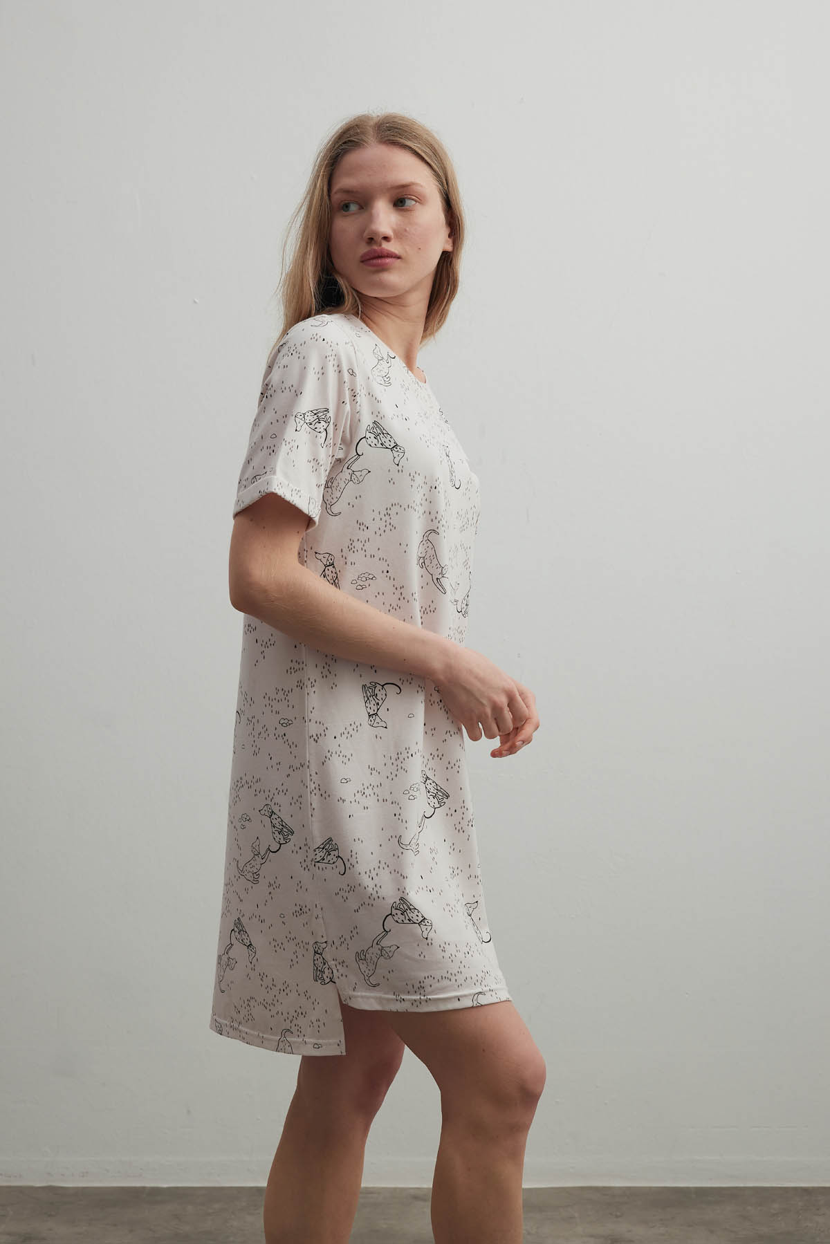 Kadın Pamuklu Kısa Kollu Gecelik