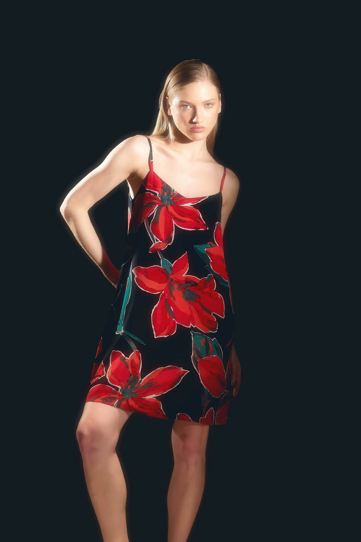 Kadın Vegan Dokuma Ayarlanır İp Askılı V Yaka Elbise